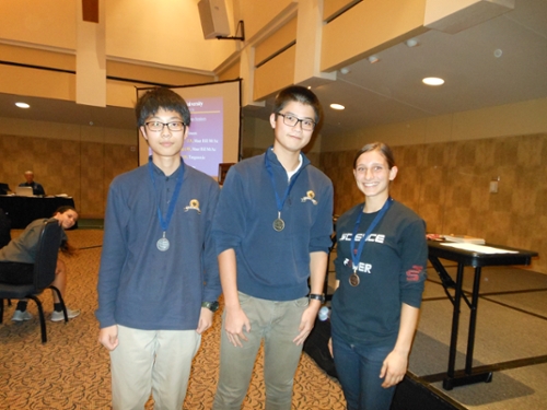 Three non-senior scorers received gold, silver and bronze medals
