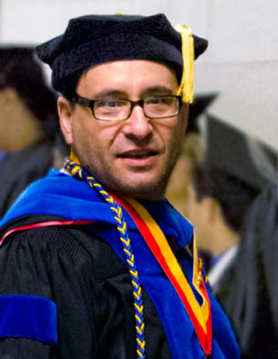 Dr. Miguel González-Abellás