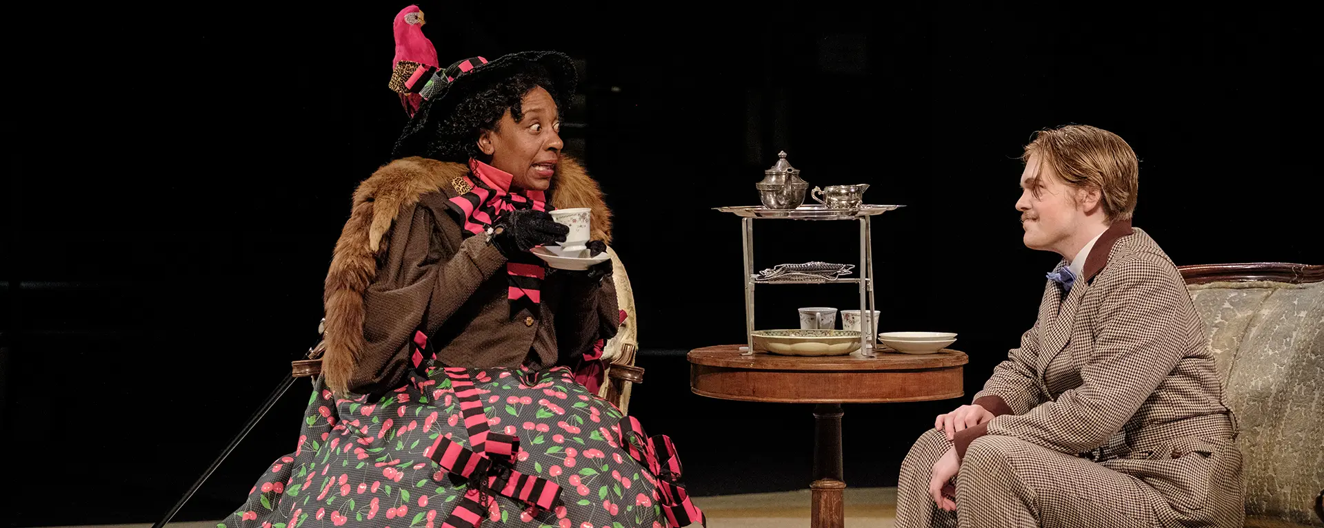 Washburn Theatre students performing.