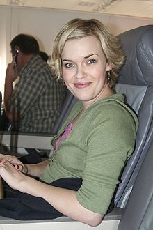 Kari Wahlgren